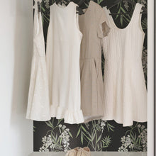 Load image into Gallery viewer, Nouveaux Wisteria Peel + Stick Wallpaper