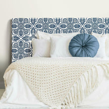 Load image into Gallery viewer, Waverly Curator's Gem Peel + Stick Wallpaper